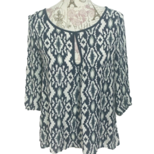 Signature Studio Top NWT.